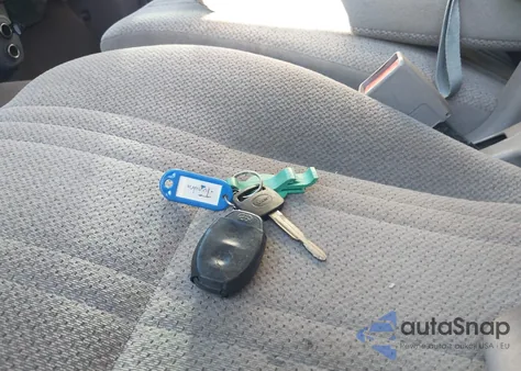 2002 Toyota Tundra Sr5 V8 z USA, uszkodzony, nr VIN 5TBBT44182S267017